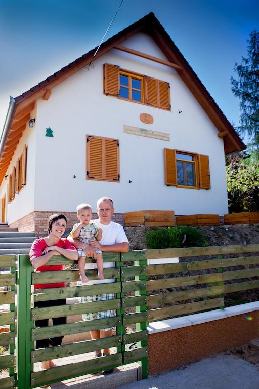 Rozmaring Vendégház Zengővárkony Exterior foto